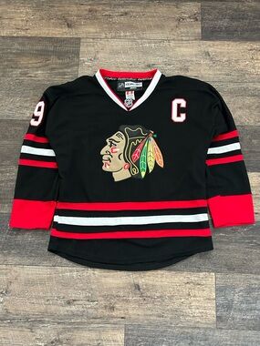 Vintage REEBOK CCM Jonathan Toews Blackhawks Authentic Jersey Fight Strap Sz 48